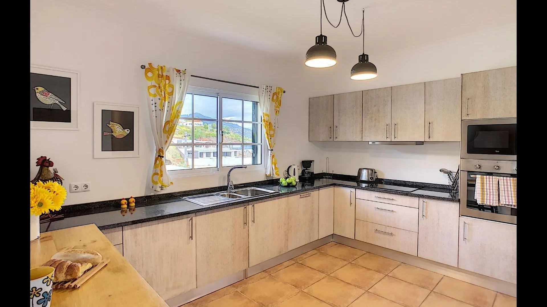 Casa Eleanor By Lovelystay Calheta  Calheta (Madeira)